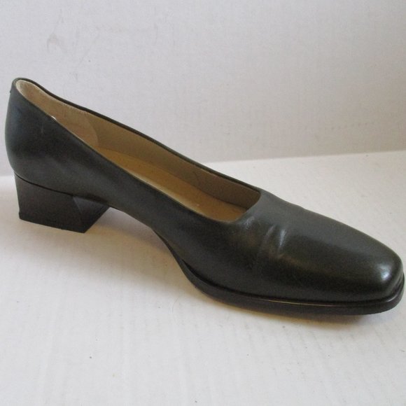 *Talbots Navy Blue Squared Toe Casual Pump - Picture 1 of 7